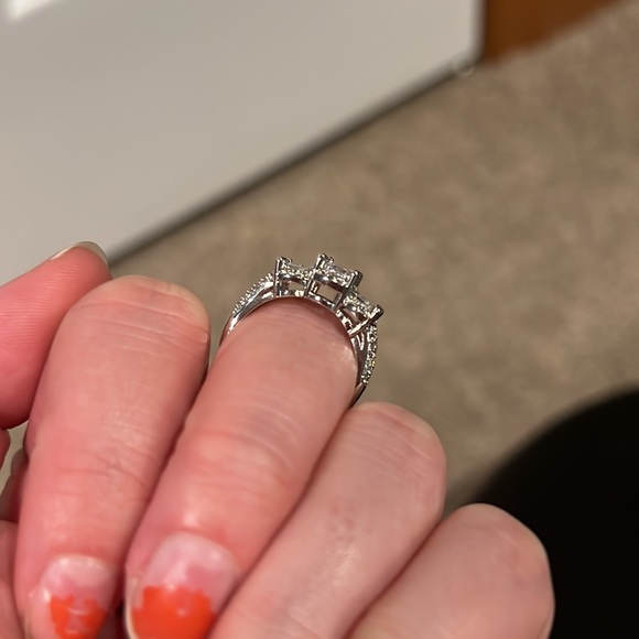 3 stone ring, sterling silver - Picture 3 of 5